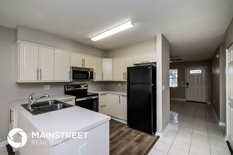 7014 N Palmetto Ln in Tampa, FL - Building Photo - Building Photo