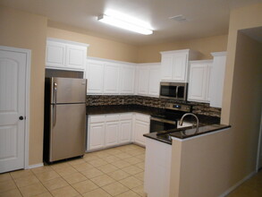 6710 Oakridge Ave in Lubbock, TX - Building Photo - Building Photo