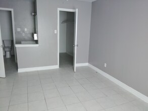 10110 Forum Park Dr in Houston, TX - Building Photo - Building Photo