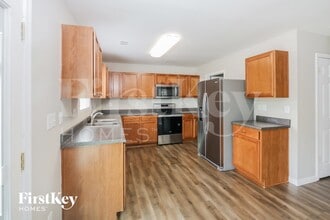 9418 Prestbury Blvd in Charlotte, NC - Foto de edificio - Building Photo