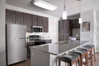 Charleston on 66th in Largo, FL - Building Photo - Interior Photo