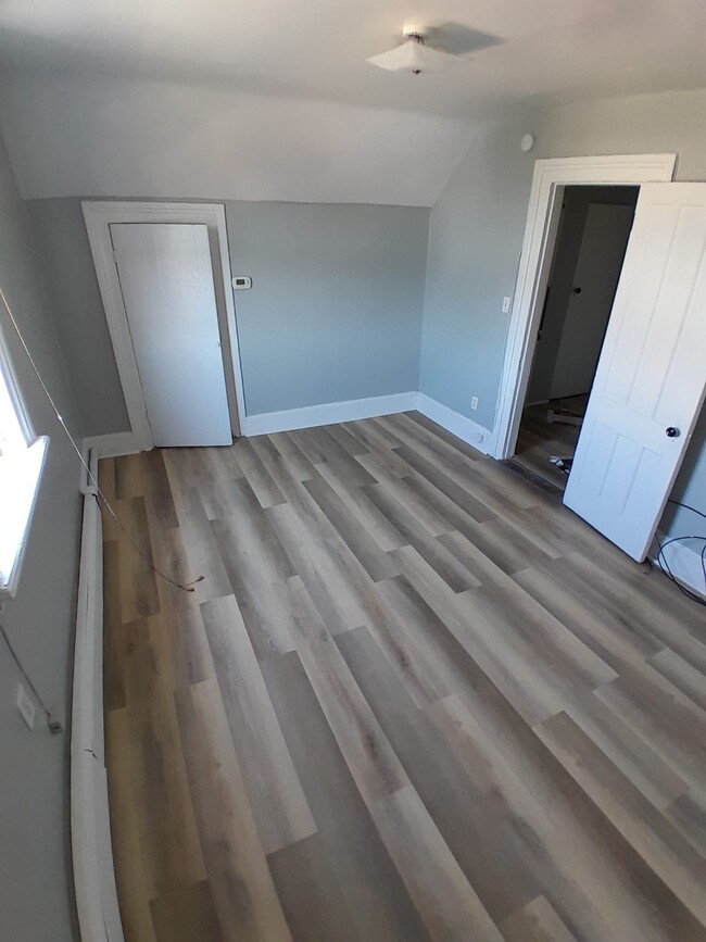 652 Maple St in Bridgeport, CT - Building Photo - Building Photo