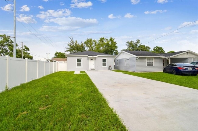 6819 N Sterling Ave in Tampa, FL - Building Photo - Building Photo