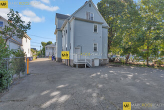 35 Faneuil St, Unit 1 in Boston, MA - Foto de edificio - Building Photo