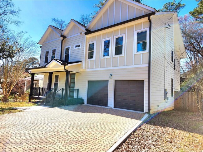 1112 Shepherds Ln NE in Atlanta, GA - Building Photo - Building Photo