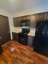 1129 Sandplum Ln in Wichita, KS - Building Photo - Building Photo
