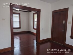 1220 E Oak St in Springfield, IL - Building Photo - Building Photo