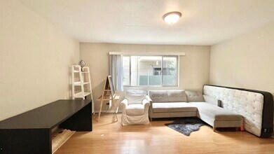 4875 Cole St-Unit -46 in San Diego, CA - Building Photo - Building Photo