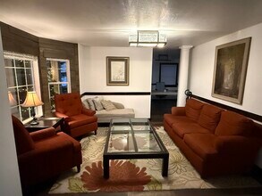 1112 Duffer Cir in North Salt Lake, UT - Foto de edificio - Building Photo