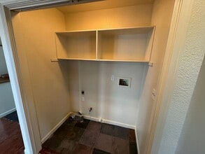 8167 Gualala Ct in Sacramento, CA - Building Photo - Building Photo