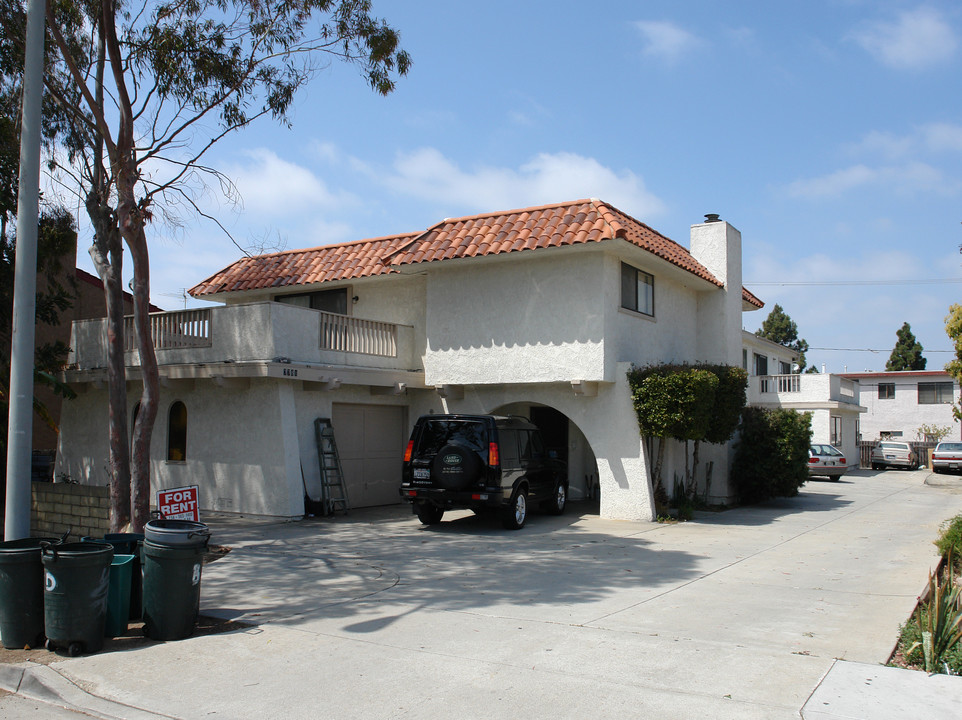 7781 Liberty Ave in Huntington Beach, CA - Building Photo