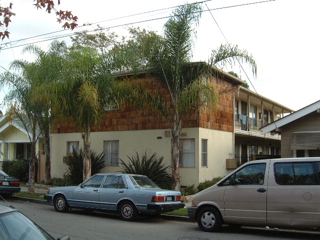 500 Saint Louis Ave in Long Beach, CA - Foto de edificio