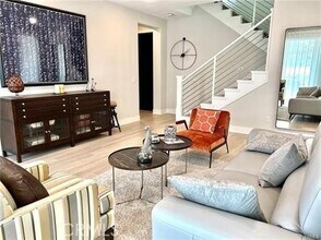 272 Merit in Irvine, CA - Building Photo - Building Photo