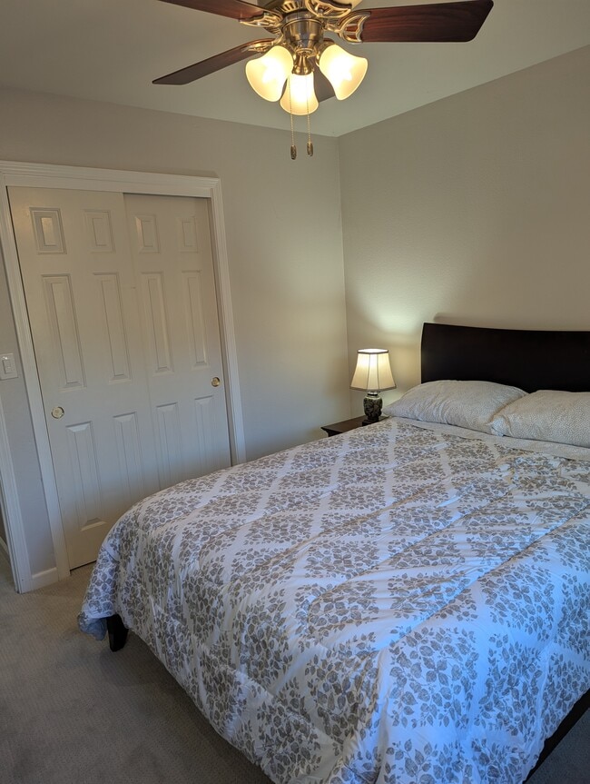 2652 Hillcrest Ave in Hayward, CA - Building Photo - Building Photo
