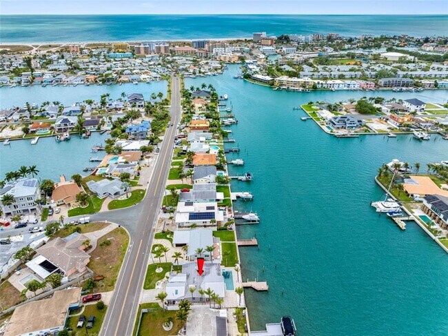 520 115th Ave in Treasure Island, FL - Building Photo - Building Photo