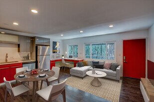 1321 W. 36th Pl. in Los Angeles, CA - Building Photo