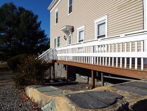 812 Gray Rd, Unit 2 in Gorham, ME - Building Photo - Building Photo