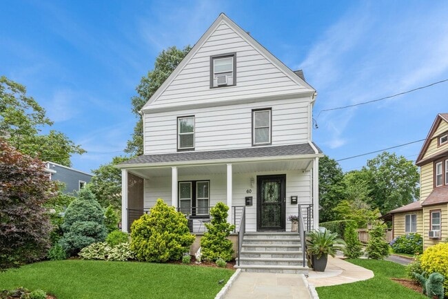 60 Rockdale Ave in New Rochelle, NY - Building Photo - Building Photo