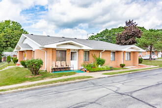 Lavigne Manor in Farrell, PA - Building Photo - Primary Photo