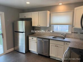 173 Parkway N in Brewer, ME - Foto de edificio - Building Photo