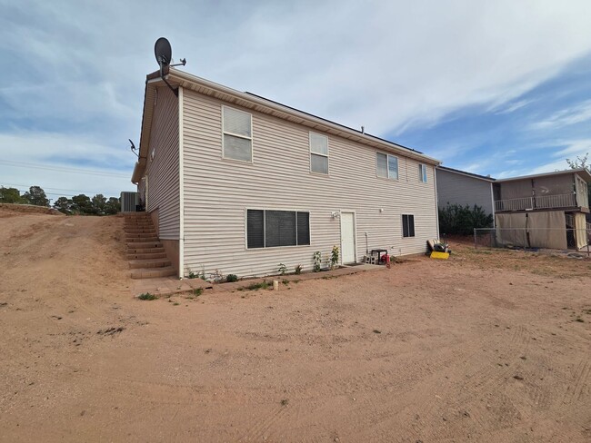 165 N 300 E in Washington, UT - Building Photo - Building Photo