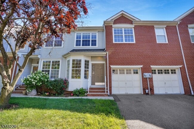 property at 168 Gladstone Dr