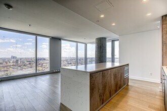 1400 René-Lévesque Blvd W in Montréal, QC - Building Photo - Building Photo