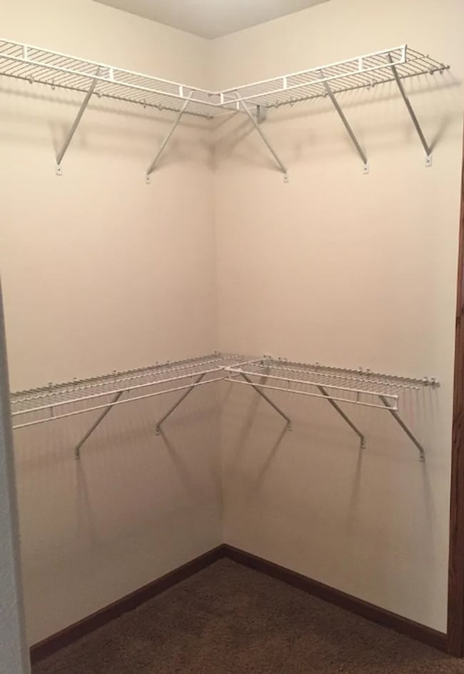 property at 922 31st Ave W