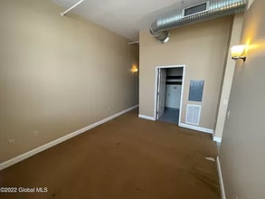 11 Fremont St in Gloversville, NY - Foto de edificio - Building Photo