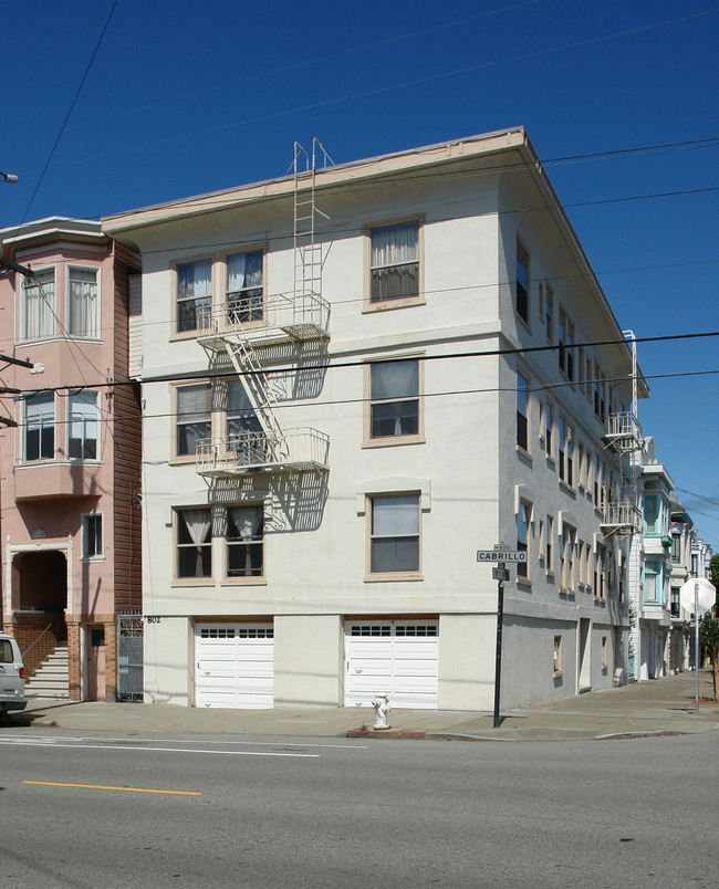 695 9th Ave in San Francisco, CA - Foto de edificio - Building Photo