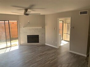 2626 Piedras Dr in Irving, TX - Building Photo - Building Photo