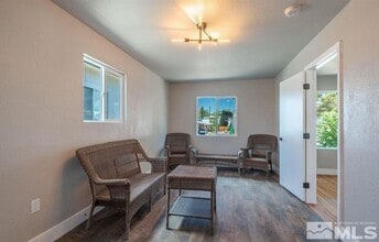 210 Cheney St in Reno, NV - Building Photo - Building Photo