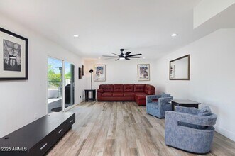 856 E Village Cir Dr S in Phoenix, AZ - Building Photo - Building Photo