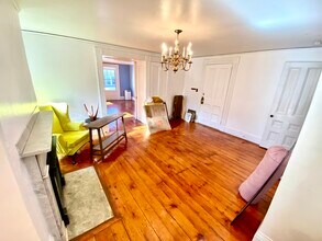 4 Avalon Pl, Unit 2 in Worcester, MA - Foto de edificio - Building Photo