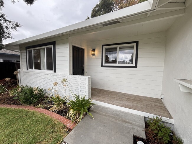 946 Notre Dame Ave in Concord, CA - Building Photo - Building Photo