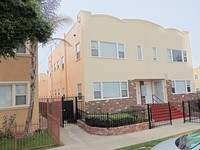 1471 Chestnut Ave in Long Beach, CA - Building Photo - Building Photo