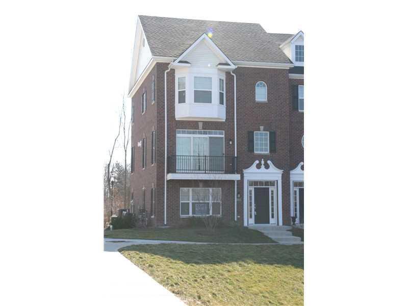 11900 Riley Dr in Zionsville, IN - Building Photo