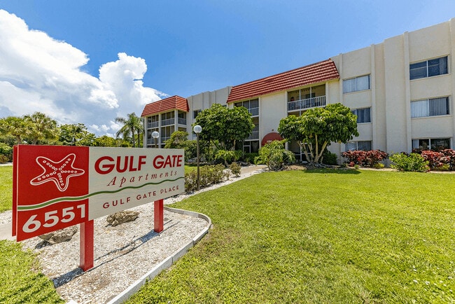 Gulf Gate in Sarasota, FL - Foto de edificio - Building Photo