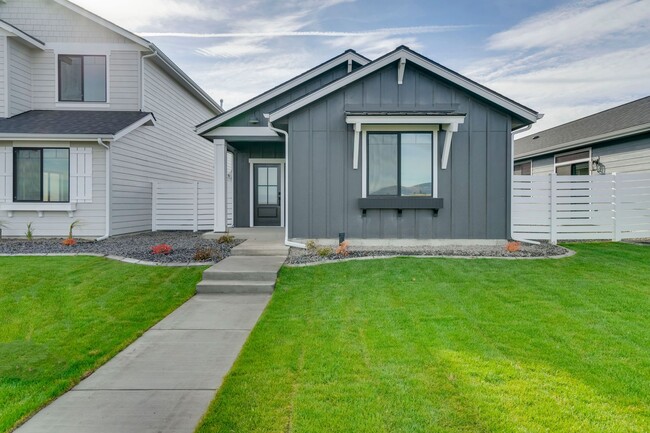 property at 2982 N Pavo Ln