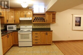 4489 Full Moon Cir in Mississauga, ON - Building Photo - Building Photo