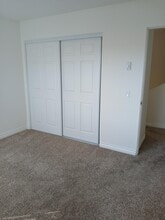 837 Amigos Way in Newport Beach, CA - Foto de edificio - Building Photo