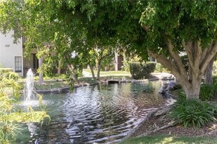 13135 Sunnybrook Cir, Unit 203 in Garden Grove, CA - Building Photo