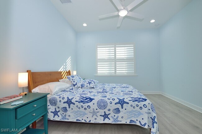 7259 Cayo Coco Ln in Naples, FL - Foto de edificio - Building Photo