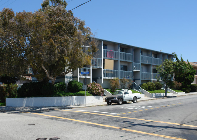 1209-1221 E Meta St in Ventura, CA - Foto de edificio - Building Photo