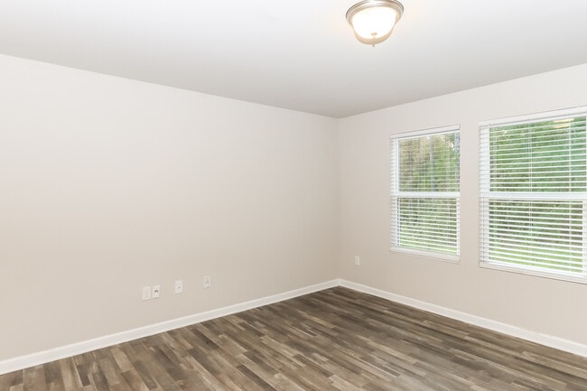 1613 Pauli Dr in Macon, GA - Foto de edificio - Building Photo