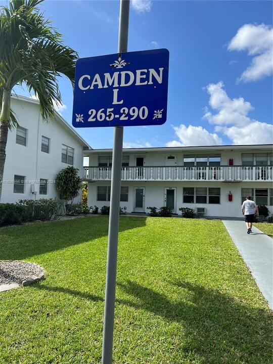 272 Camden L in West Palm Beach, FL - Building Photo