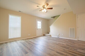 2070 Tynewood Dr in Clarksville, TN - Building Photo - Building Photo