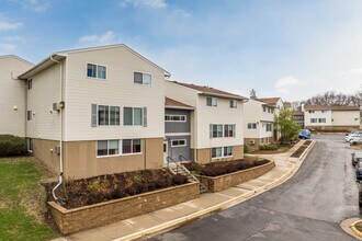 Prairie Meadows in Eden Prairie, MN - Foto de edificio - Primary Photo