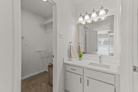 Falltree Apartments in Mesquite, TX - Building Photo - Interior Photo