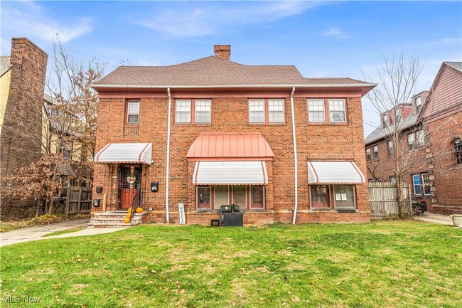 property at 2911 Ludlow Rd